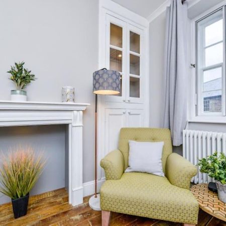 Victorian Townhouse - Stamford Centre - 2 Big Bedrooms, Living Room Kitchen Etc Tastefully Decorated Exteriör bild
